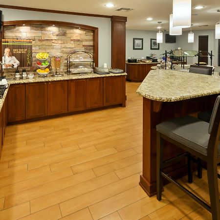 泰勒大学区驻桥套房酒店 外观 照片